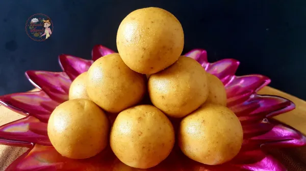 Besan Ladooo